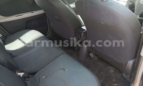 Tenga Tsaru Toyota Vitz Bhuruu Mota in Harare in Harare Tenga Tsaru Toyota Vitz Bhuruu Mota in Harare in Harare