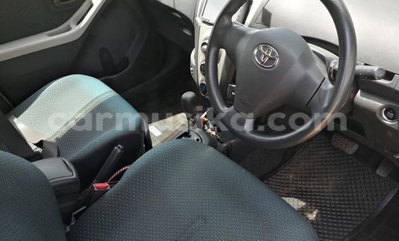 Tenga Tsaru Toyota Vitz Bhuruu Mota in Harare in Harare Tenga Tsaru Toyota Vitz Bhuruu Mota in Harare in Harare