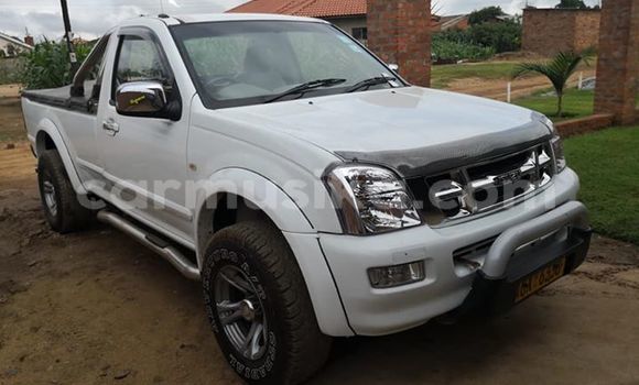 Nunua Ilio tumika Isuzu KB Nyeupe Gari ndani ya Harare nchini Harare