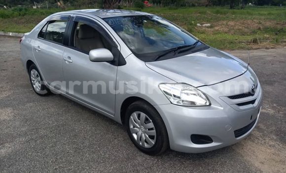 Nunua Ilio tumika Toyota Belta Fedha Gari ndani ya Harare nchini Harare Nunua Ilio tumika Toyota Belta Fedha Gari ndani ya Harare nchini Harare