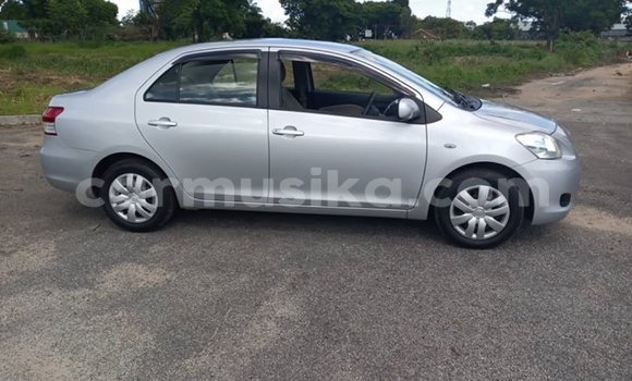 Nunua Ilio tumika Toyota Belta Fedha Gari ndani ya Harare nchini Harare Nunua Ilio tumika Toyota Belta Fedha Gari ndani ya Harare nchini Harare
