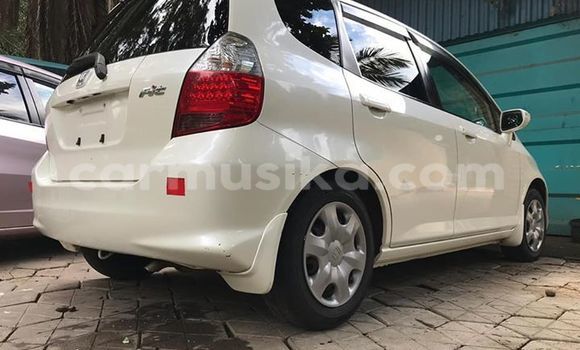 Acheter Occasion Voiture Honda Fit Blanc à Harare, Harare Acheter Occasion Voiture Honda Fit Blanc à Harare, Harare