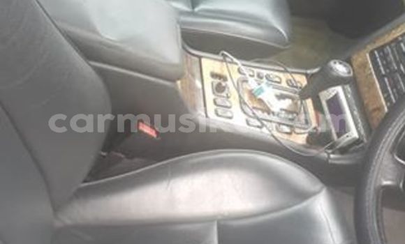 Acheter Occasion Voiture Mercedes‒Benz E-klasse Gris à Harare, Harare Acheter Occasion Voiture Mercedes‒Benz E-klasse Gris à Harare, Harare