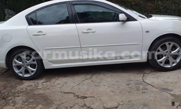 Acheter Occasion Voiture Mazda Mazda 3 Blanc à Harare, Harare Acheter Occasion Voiture Mazda Mazda 3 Blanc à Harare, Harare
