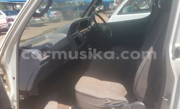 Acheter Occasion Voiture Toyota Hiace Blanc à Harare, Harare Acheter Occasion Voiture Toyota Hiace Blanc à Harare, Harare