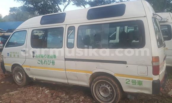Acheter Occasion Voiture Toyota Hiace Blanc à Harare, Harare Acheter Occasion Voiture Toyota Hiace Blanc à Harare, Harare