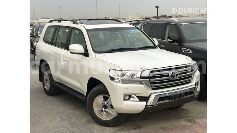 Big with watermark toyota land cruiser harare import dubai 13623