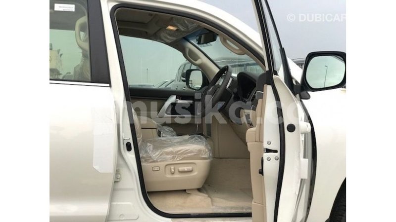 Big with watermark toyota land cruiser harare import dubai 13623