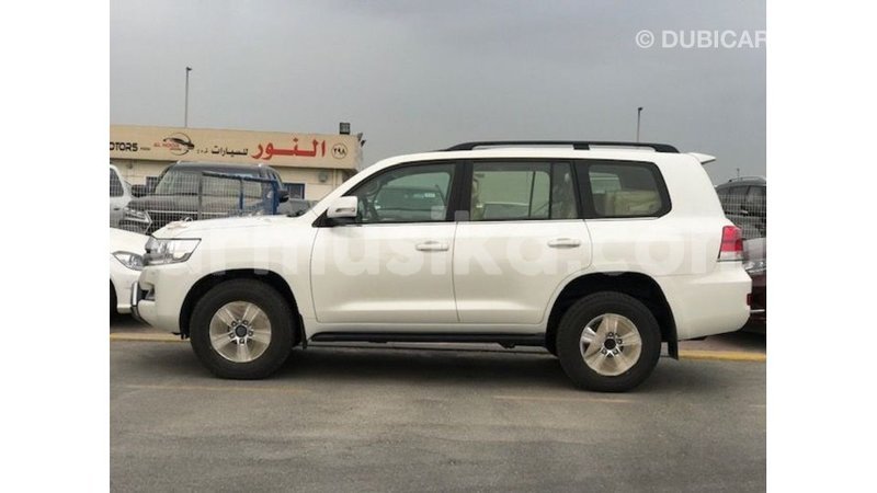 Big with watermark toyota land cruiser harare import dubai 13623