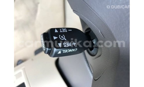 Tenga Imported Toyota Land Cruiser Chena Mota in Import - Dubai in Harare Tenga Imported Toyota Land Cruiser Chena Mota in Import - Dubai in Harare