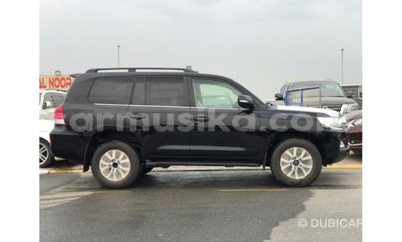Buy Import Toyota Land Cruiser Black Car in Import - Dubai in Harare Buy Import Toyota Land Cruiser Black Car in Import - Dubai in Harare