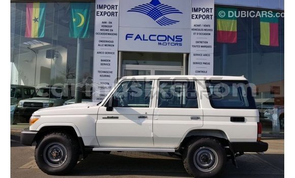 Buy Import Toyota Land Cruiser White Car in Import - Dubai in Harare Buy Import Toyota Land Cruiser White Car in Import - Dubai in Harare