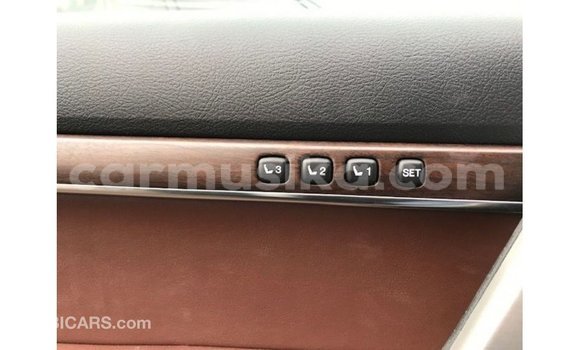 Tenga Imported Toyota Land Cruiser Nhema Mota in Import - Dubai in Harare Tenga Imported Toyota Land Cruiser Nhema Mota in Import - Dubai in Harare