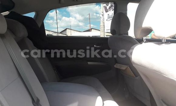 Nunua Ilio tumika Toyota Prius Fedha Gari ndani ya Harare nchini Harare Nunua Ilio tumika Toyota Prius Fedha Gari ndani ya Harare nchini Harare
