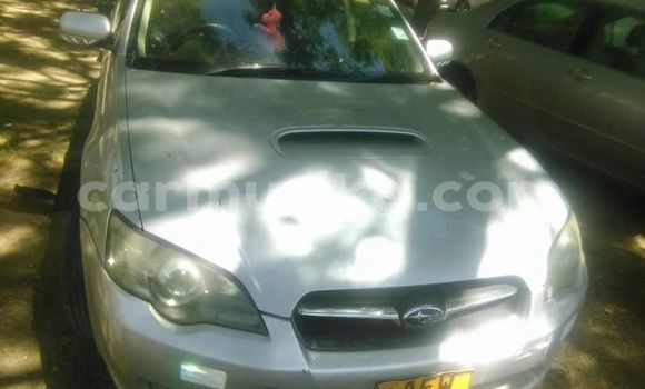 Nunua Ilio tumika Subaru Legacy Fedha Gari ndani ya Harare nchini Harare