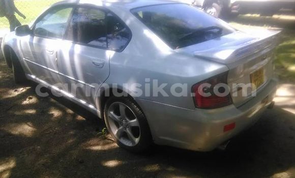 Nunua Ilio tumika Subaru Legacy Fedha Gari ndani ya Harare nchini Harare Nunua Ilio tumika Subaru Legacy Fedha Gari ndani ya Harare nchini Harare