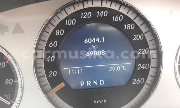 Nunua Ilio tumika Mercedes‒Benz C-klasse Nyeusi Gari ndani ya Harare nchini Harare Nunua Ilio tumika Mercedes‒Benz C-klasse Nyeusi Gari ndani ya Harare nchini Harare