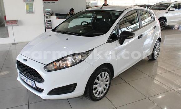 Acheter Occasion Voiture Ford Fiesta Blanc à Beitbridge, Matabeleland South Acheter Occasion Voiture Ford Fiesta Blanc à Beitbridge, Matabeleland South
