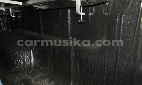 Tenga Tsaru Isuzu KB Chena Mota in Harare in Harare Tenga Tsaru Isuzu KB Chena Mota in Harare in Harare