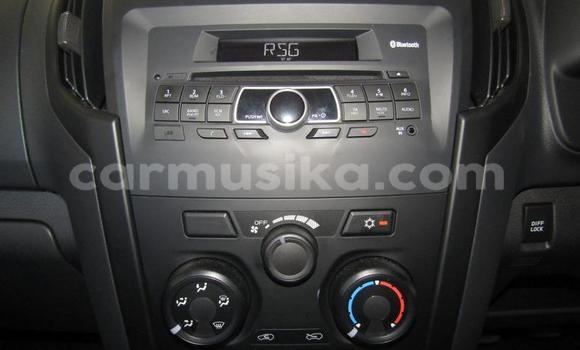 Tenga Tsaru Isuzu KB Chena Mota in Harare in Harare Tenga Tsaru Isuzu KB Chena Mota in Harare in Harare