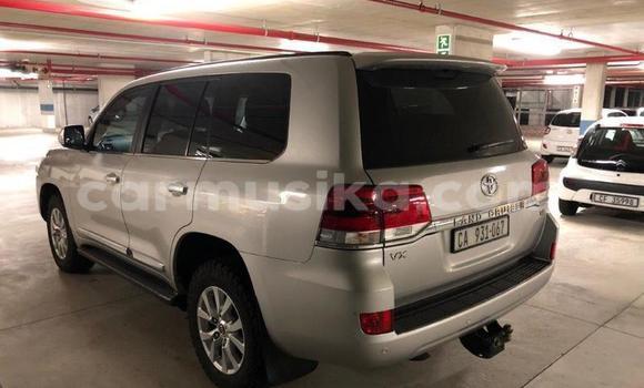 Tenga Tsaru Toyota Land Cruiser Sirivha Mota in Harare in Harare Tenga Tsaru Toyota Land Cruiser Sirivha Mota in Harare in Harare