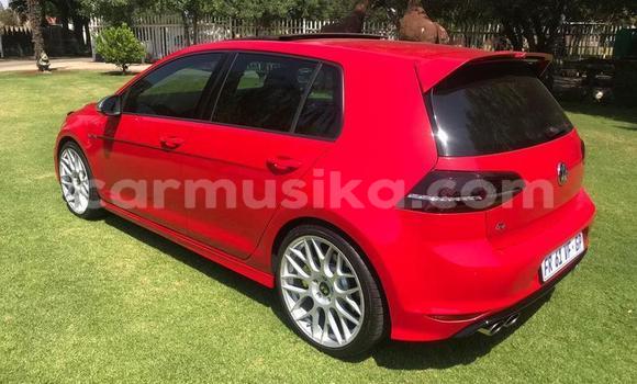 Tenga Tsaru Volkswagen Golf R Tsvuku Mota in Harare in Harare Tenga Tsaru Volkswagen Golf R Tsvuku Mota in Harare in Harare