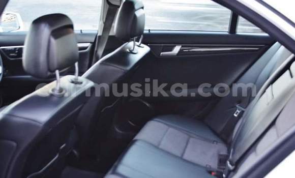 Buy Used Mercedes‒Benz C–Class White Car in Beitbridge in Matabeleland South Buy Used Mercedes‒Benz C–Class White Car in Beitbridge in Matabeleland South