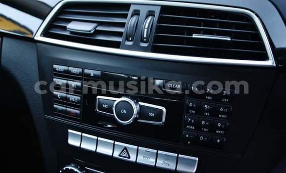 Buy Used Mercedes‒Benz C–Class White Car in Beitbridge in Matabeleland South Buy Used Mercedes‒Benz C–Class White Car in Beitbridge in Matabeleland South