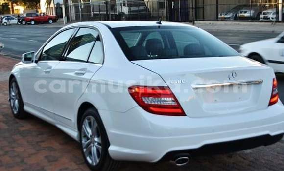 Buy Used Mercedes‒Benz C–Class White Car in Beitbridge in Matabeleland South Buy Used Mercedes‒Benz C–Class White Car in Beitbridge in Matabeleland South