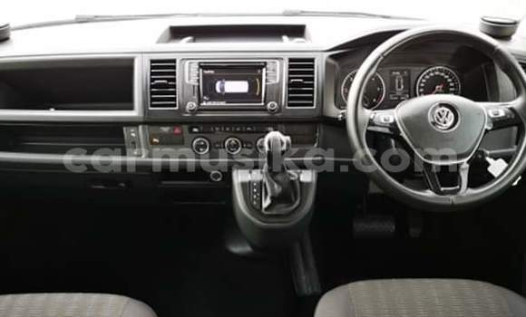 Tenga Tsaru Volkswagen Caravelle Chena Mota in Beitbridge in Matabeleland South Tenga Tsaru Volkswagen Caravelle Chena Mota in Beitbridge in Matabeleland South