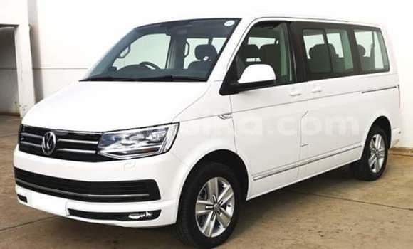 Tenga Tsaru Volkswagen Caravelle Chena Mota in Beitbridge in Matabeleland South Tenga Tsaru Volkswagen Caravelle Chena Mota in Beitbridge in Matabeleland South