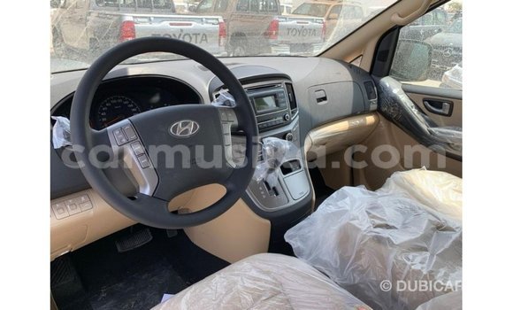 Acheter Import Voiture Hyundai Accent Blanc à Import - Dubai, Harare Acheter Import Voiture Hyundai Accent Blanc à Import - Dubai, Harare
