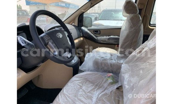 Acheter Import Voiture Hyundai Accent Blanc à Import - Dubai, Harare Acheter Import Voiture Hyundai Accent Blanc à Import - Dubai, Harare