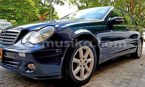 Acheter Occasion Voiture Mercedes‒Benz C-klasse Bleu à Harare, Harare Acheter Occasion Voiture Mercedes‒Benz C-klasse Bleu à Harare, Harare