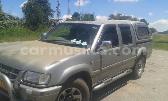 Nunua Ilio tumika Isuzu KB Nyingine Gari ndani ya Harare nchini Harare