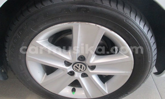 Acheter Occasion Voiture Volkswagen Polo Blanc à Beitbridge, Matabeleland South Acheter Occasion Voiture Volkswagen Polo Blanc à Beitbridge, Matabeleland South