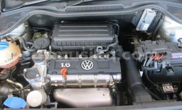 Acheter Occasion Voiture Volkswagen Polo Blanc à Beitbridge, Matabeleland South Acheter Occasion Voiture Volkswagen Polo Blanc à Beitbridge, Matabeleland South