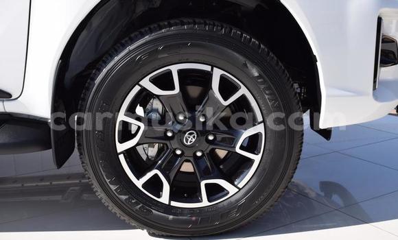 Nunua Ilio tumika Toyota Hilux Nyeupe Gari ndani ya Beitbridge nchini Matabeleland Kusini Nunua Ilio tumika Toyota Hilux Nyeupe Gari ndani ya Beitbridge nchini Matabeleland Kusini