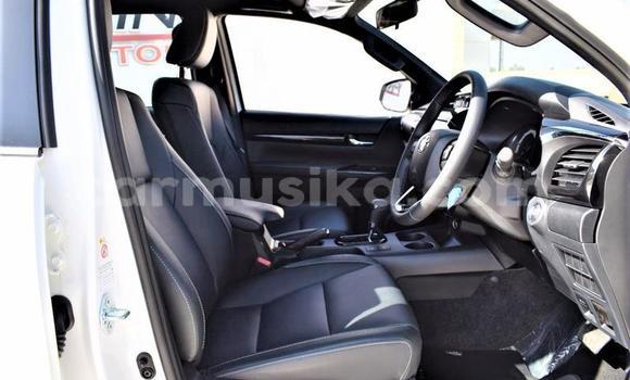 Nunua Ilio tumika Toyota Hilux Nyeupe Gari ndani ya Beitbridge nchini Matabeleland Kusini Nunua Ilio tumika Toyota Hilux Nyeupe Gari ndani ya Beitbridge nchini Matabeleland Kusini