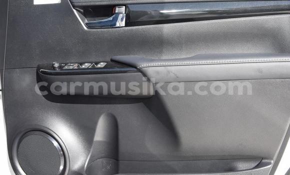 Nunua Ilio tumika Toyota Hilux Nyeupe Gari ndani ya Beitbridge nchini Matabeleland Kusini Nunua Ilio tumika Toyota Hilux Nyeupe Gari ndani ya Beitbridge nchini Matabeleland Kusini