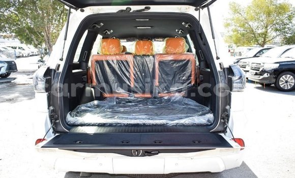 Tenga Imported Lexus LX Chena Mota in Import - Dubai in Harare Tenga Imported Lexus LX Chena Mota in Import - Dubai in Harare