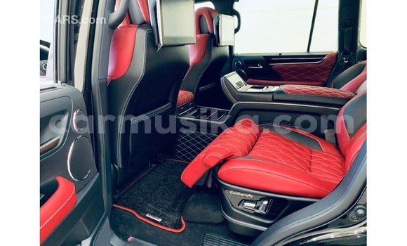 Acheter Import Voiture Lexus LX Noir à Import - Dubai, Harare Acheter Import Voiture Lexus LX Noir à Import - Dubai, Harare