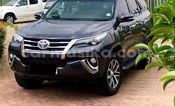 Tenga Tsaru Toyota Fortuner Nhema Mota in Beitbridge in Matabeleland South Tenga Tsaru Toyota Fortuner Nhema Mota in Beitbridge in Matabeleland South