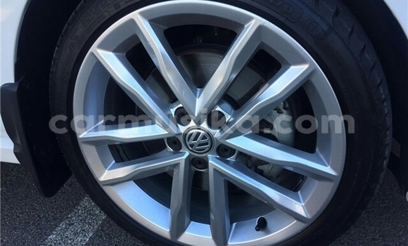 Nunua Ilio tumika Volkswagen Polo Nyeupe Gari ndani ya Beitbridge nchini Matabeleland Kusini Nunua Ilio tumika Volkswagen Polo Nyeupe Gari ndani ya Beitbridge nchini Matabeleland Kusini