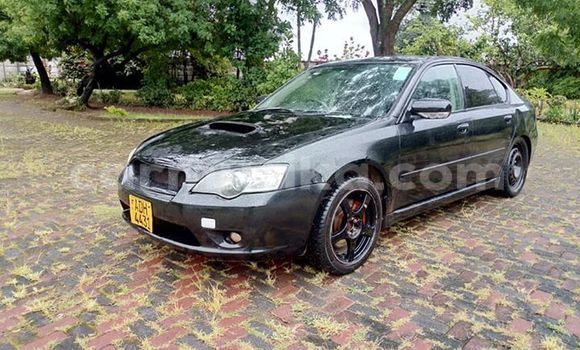 Nunua Ilio tumika Subaru Legacy Nyeusi Gari ndani ya Harare nchini Harare