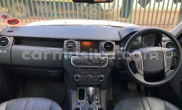 Tenga Tsaru Land Rover Discovery Chena Mota in Beitbridge in Matabeleland South Tenga Tsaru Land Rover Discovery Chena Mota in Beitbridge in Matabeleland South