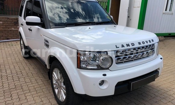 Tenga Tsaru Land Rover Discovery Chena Mota in Beitbridge in Matabeleland South Tenga Tsaru Land Rover Discovery Chena Mota in Beitbridge in Matabeleland South