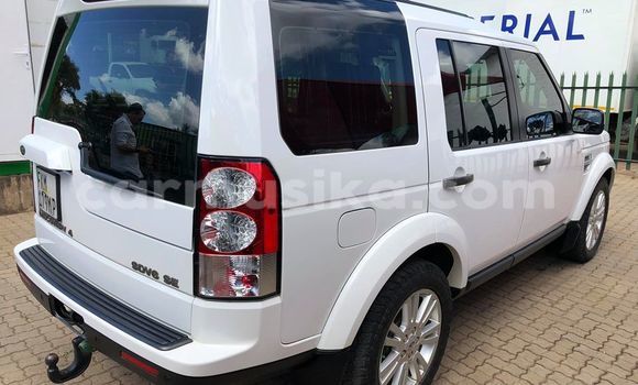 Tenga Tsaru Land Rover Discovery Chena Mota in Beitbridge in Matabeleland South Tenga Tsaru Land Rover Discovery Chena Mota in Beitbridge in Matabeleland South