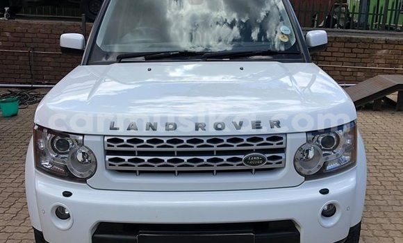 Tenga Tsaru Land Rover Discovery Chena Mota in Beitbridge in Matabeleland South Tenga Tsaru Land Rover Discovery Chena Mota in Beitbridge in Matabeleland South