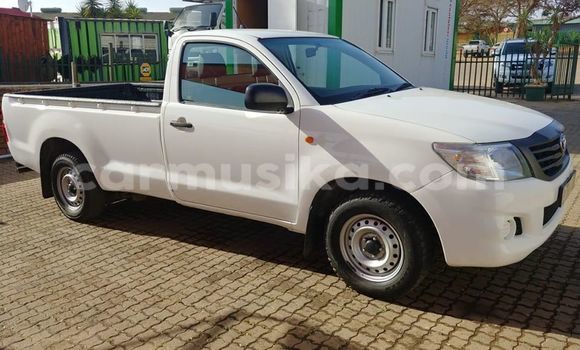 Buy Used Toyota Hilux White Car in Beitbridge in Matabeleland South Buy Used Toyota Hilux White Car in Beitbridge in Matabeleland South